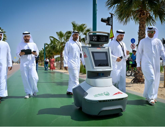 Dubai ka tashmë policë robotikë të fuqizuar nga Inteligjenca Artificiale Dubai AI police