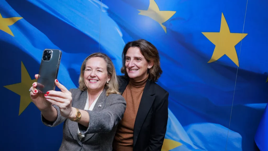 Nga TikTok tek AI: Ja çfarë përbën rrezik sigurie sipas Bashkimit Europian