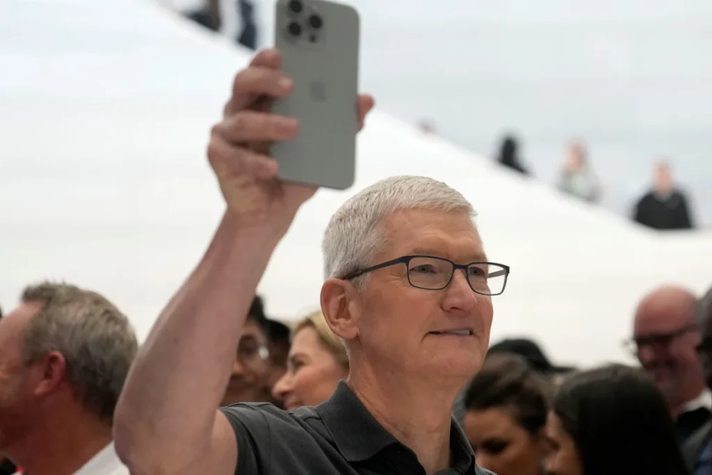 Si Apple mund të rrisë çmimin e iPhone pa e thënë troç